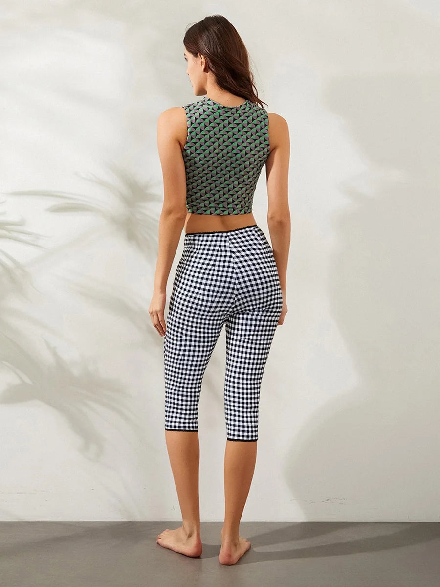 Plaid capris pants